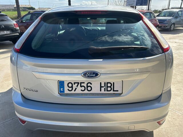 FORD FOCUS TREND 1.6 AUTO SPANISH LHD IN SPAIN 71000 MILES SUPER 2011